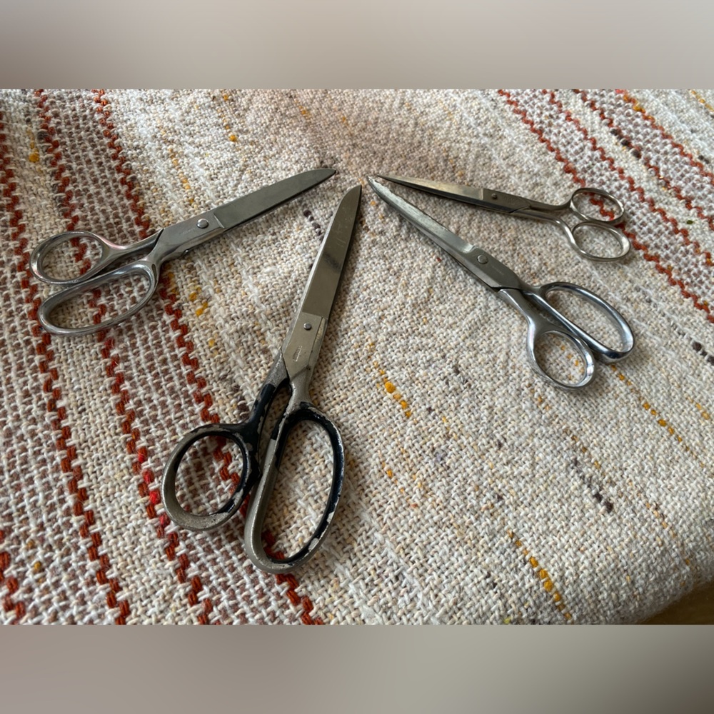 Vintage Scissors (4 Pairs) - Picture 1 of 10